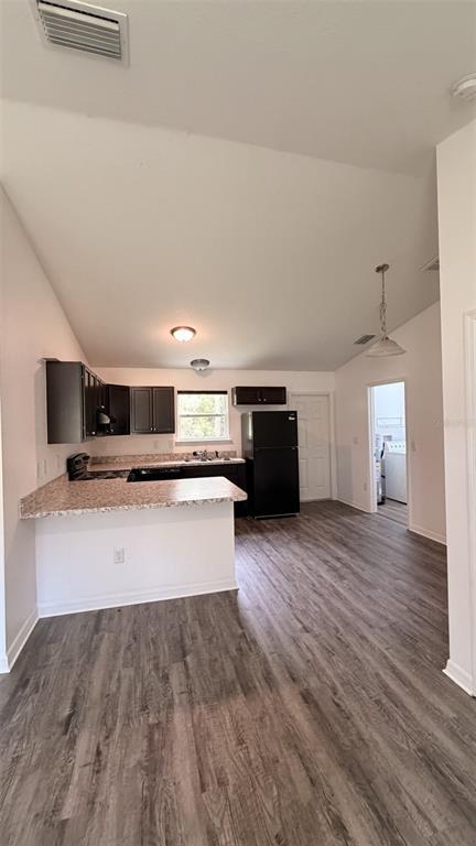 Building Photo - 2549 W Castania Dr