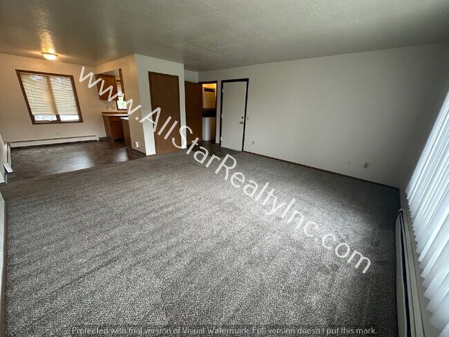 Foto del edificio - 216 N Flower St