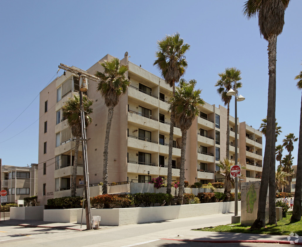 Apartments By Venice Beach