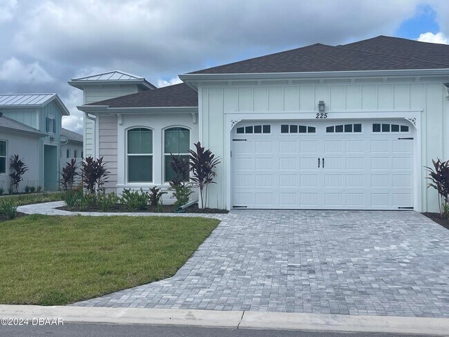 Building Photo - 225 Gypsy Palace Ln