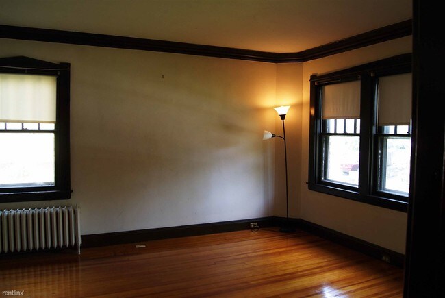 Building Photo - 12 Palfrey St