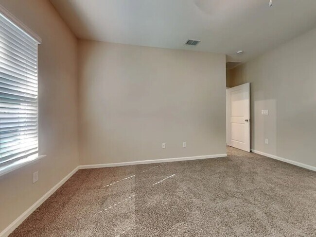Building Photo - 16541 Oyster Creek Rd