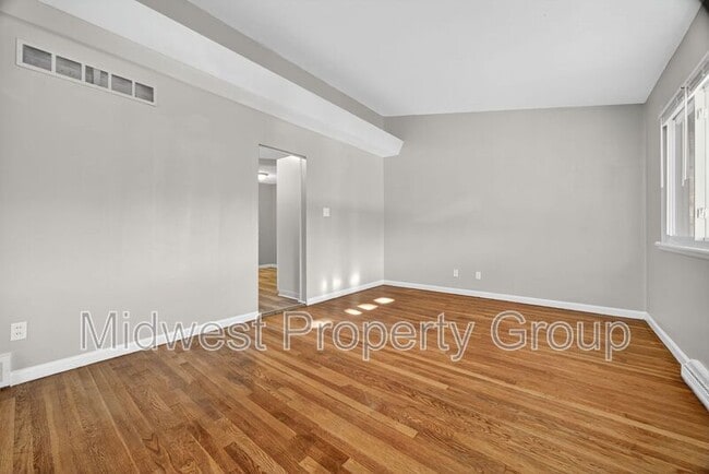 Foto del edificio - 813 Lynn Haven Ln