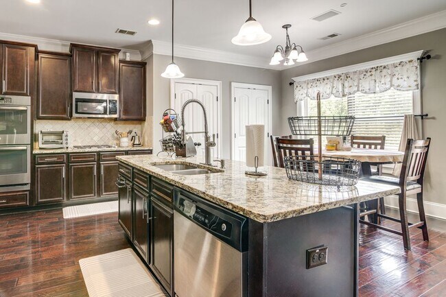 Foto del edificio - 2668 Britt Trail Dr