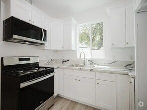 Building Photo - 21032 Ingomar St