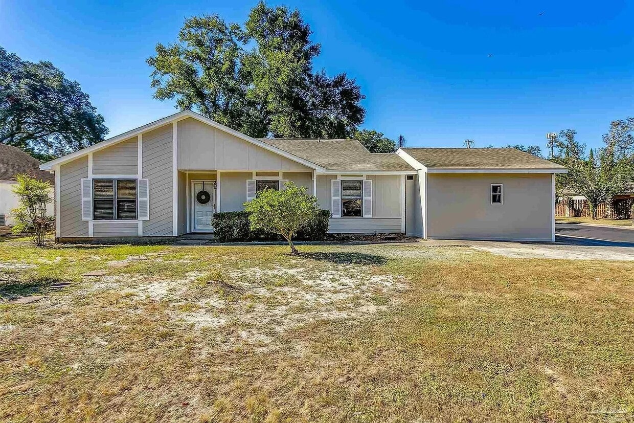 Primary Photo - 3901 Elmcrest Dr