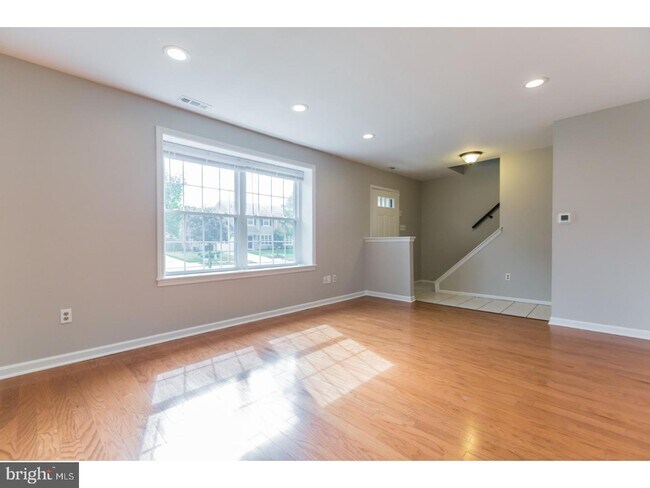 Building Photo - 109 Weybridge Ct