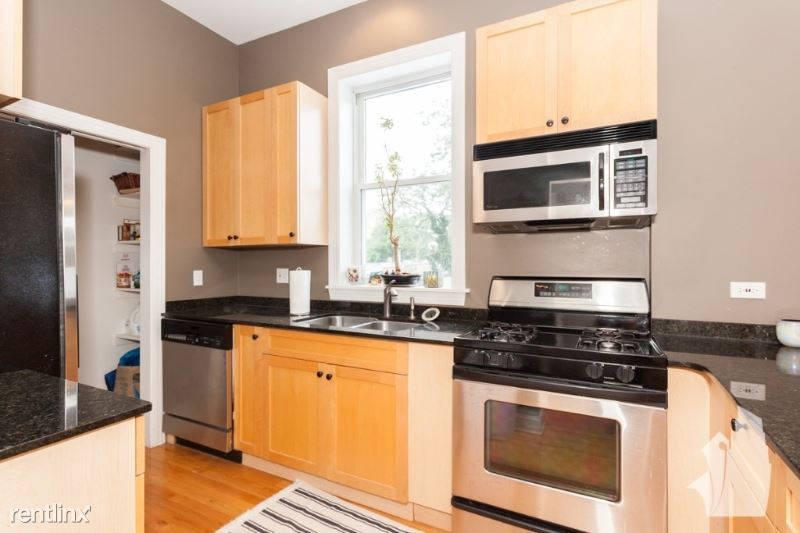 Foto principal - 2041 W Potomac Ave