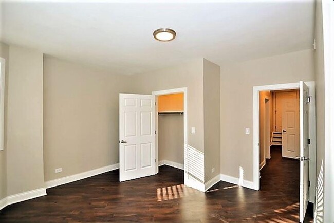 Building Photo - 2 bedroom in Chicago IL 60647