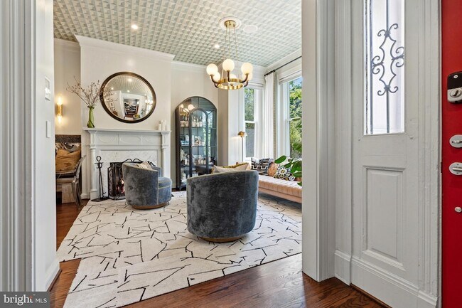 Foto del edificio - 2121 R St NW