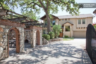 Building Photo - 306 E 34th St