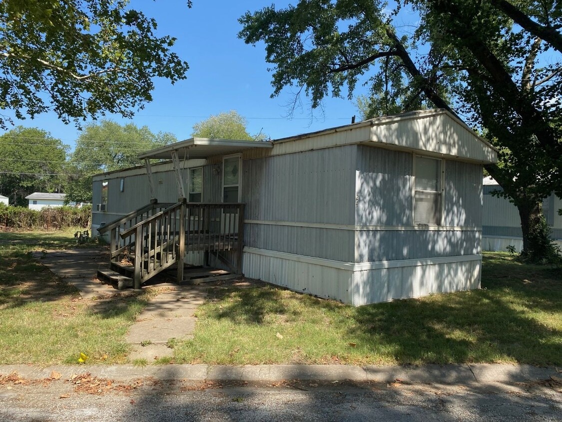 Primary Photo - Fountain Village MHP