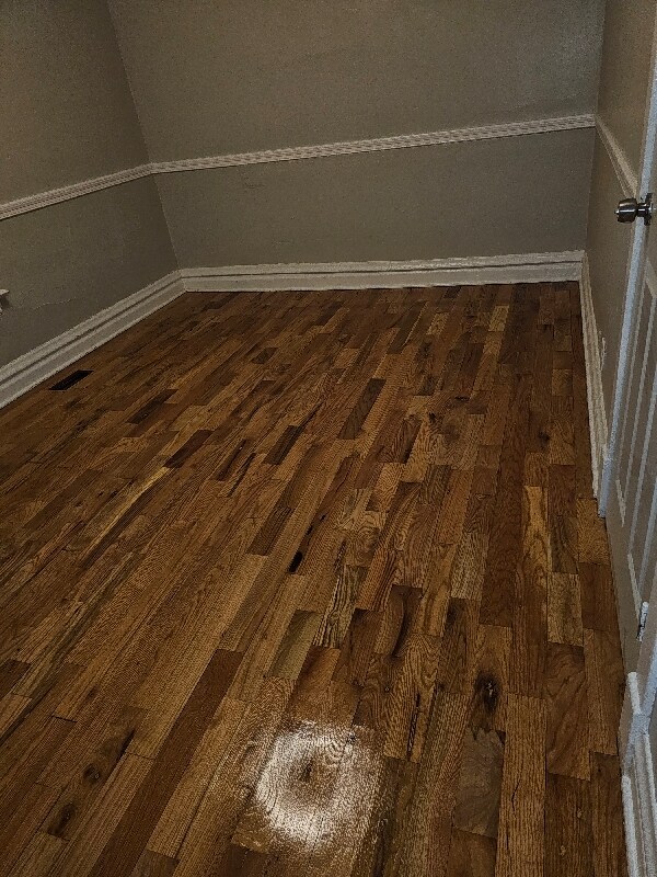 Foto del edificio - 7808 S Saginaw Ave