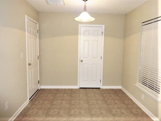 Foto del edificio - 8740 Red Oak Dr