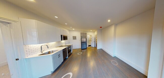 Building Photo - 223 Newbury St