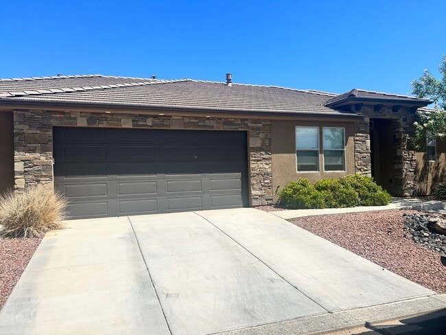 Building Photo - SANTA CLARA BEAUTY!