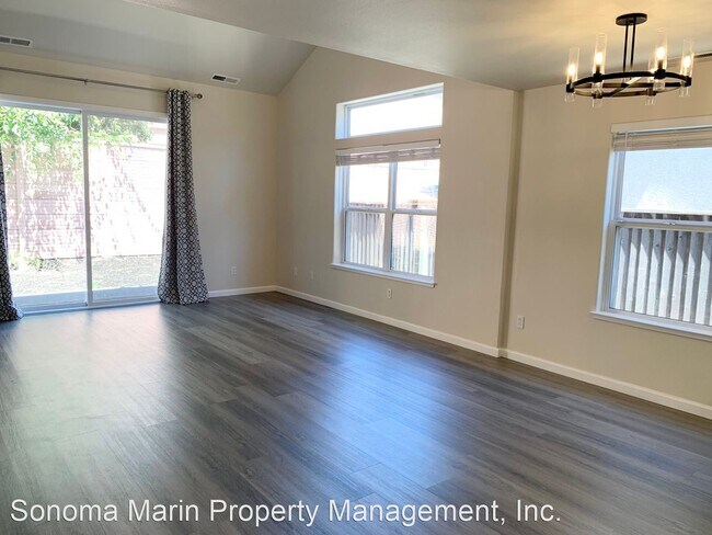 Building Photo - 3 br, 2.5 bath House - 2816 Bay Village Av...