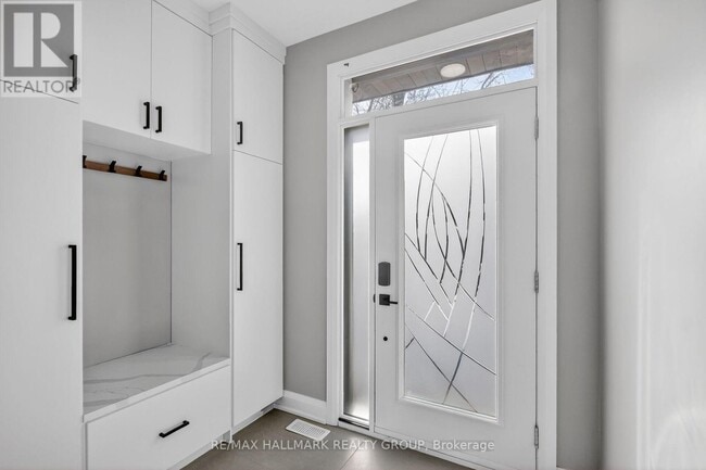 Photo du bâtiment - 78 Burnetts Grove Cir