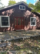 Building Photo - 153 Maverick Rd