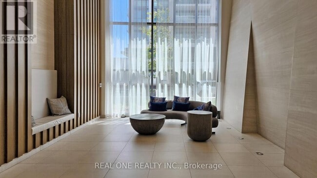 Photo du bâtiment - 70 Annie Craig Dr