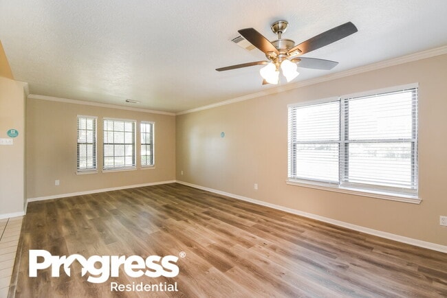 Building Photo - 3518 Walden Dr