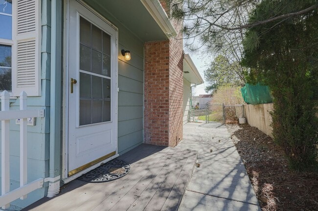 Photo - 2011 Woodburn Street, Unit 2013A Townhome