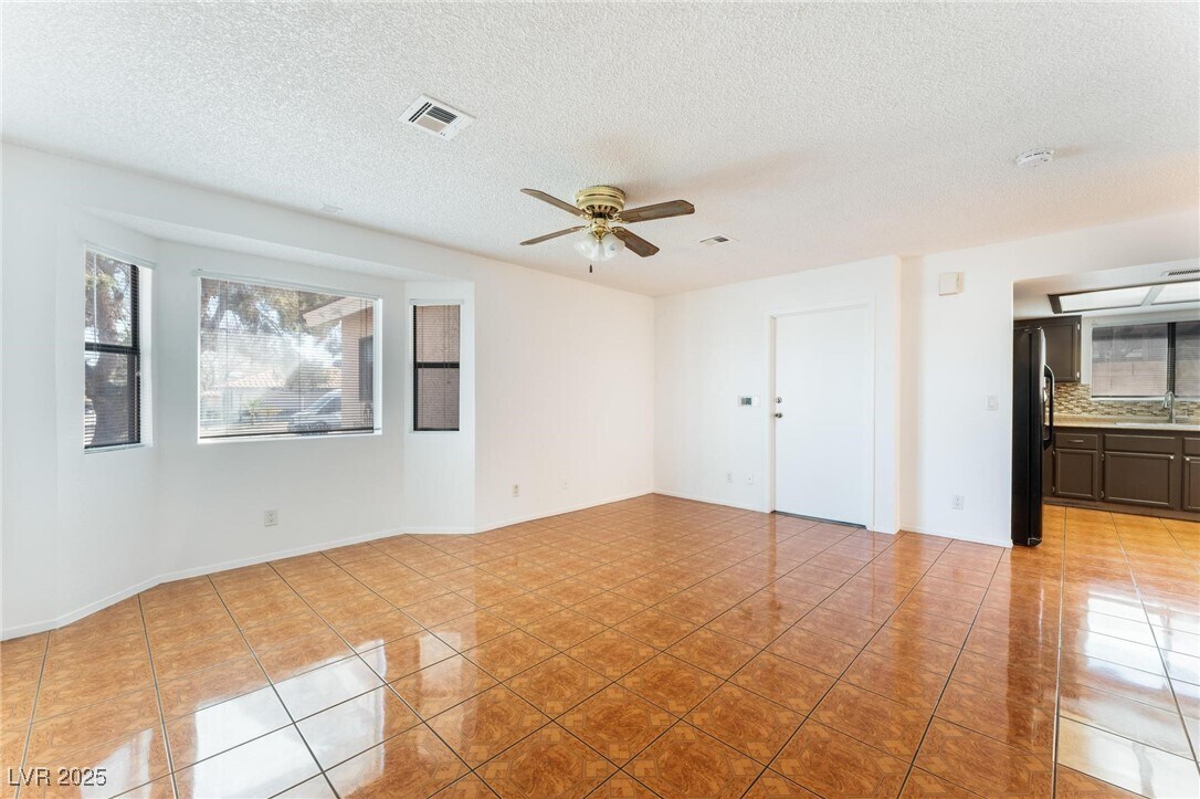 Foto principal - 509 Sheffield Dr