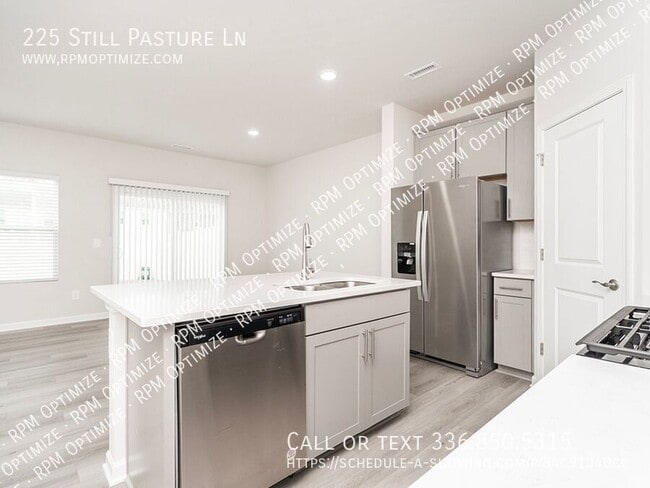 Foto del edificio - 225 Still Pasture Ln