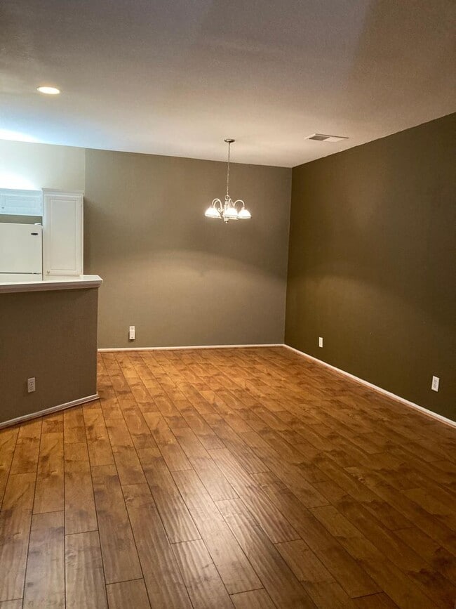 Building Photo - Charming 1 bed / 1.5 bath in Anaheim Hills...