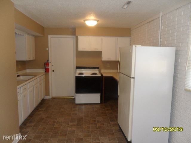 Building Photo - 841 Maggard St