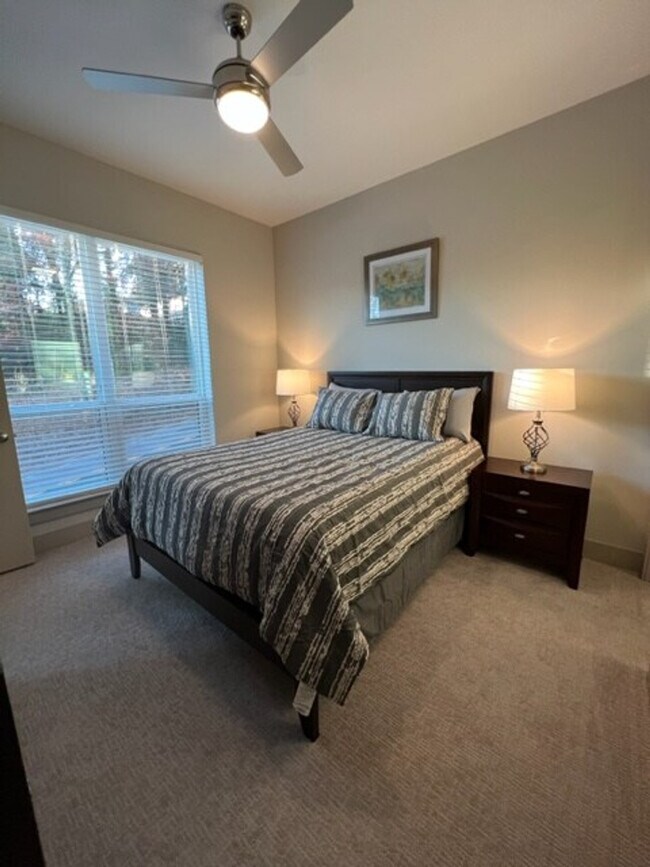 Foto del edificio - 3158 Stillhouse Creek Dr