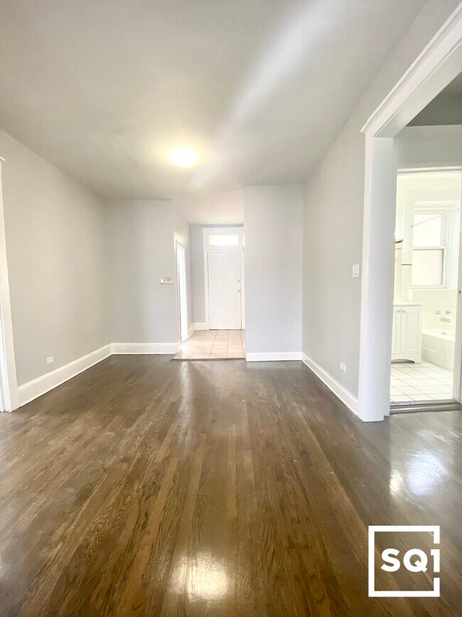Foto del edificio - 1251 W Rosemont Ave