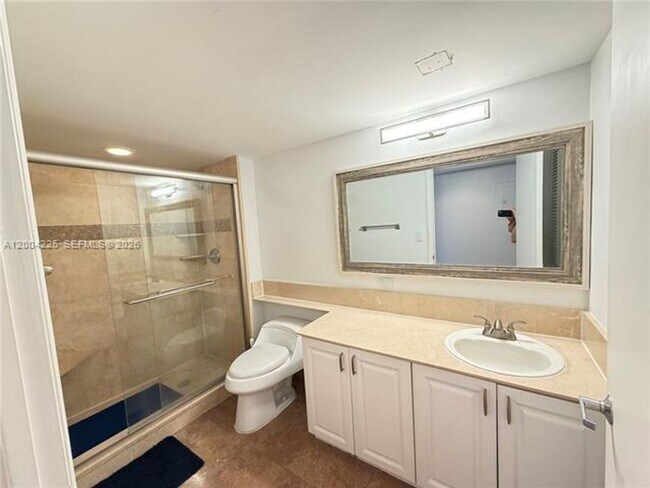 Building Photo - 90 Alton Rd