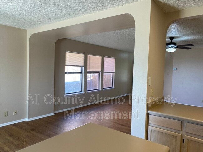 Foto del edificio - 9934 Fall Harvest