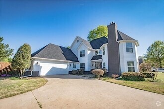 Building Photo - 2 Oak Ridge Ln