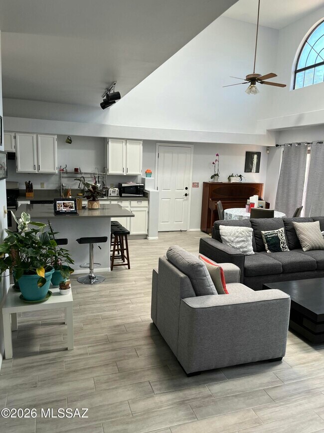 Building Photo - 4356 N Rillito Creek Pl