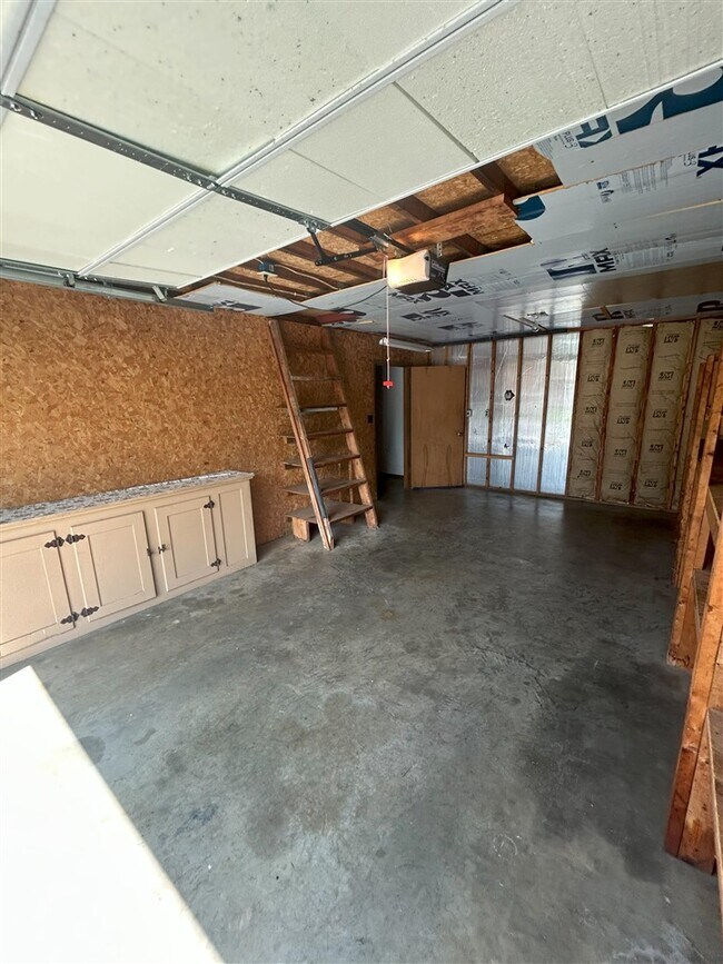 Building Photo - 1206 Nahm Dr