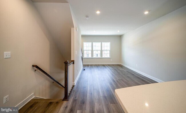 Foto del edificio - 14062 Sunrise Valley Dr