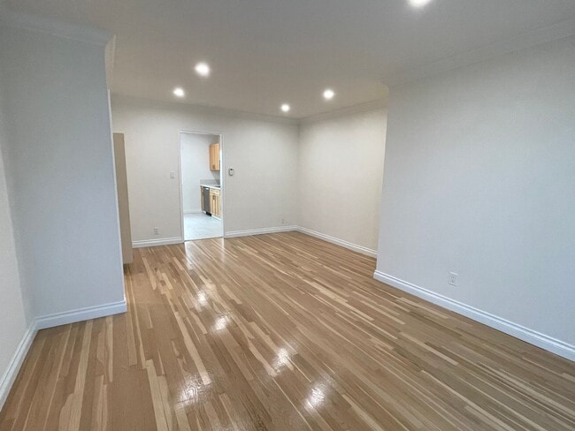 Building Photo - 1451 Armacost Ave