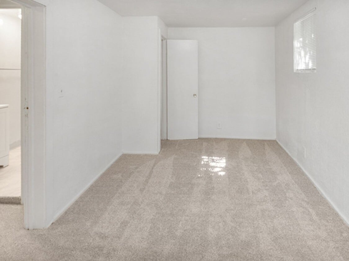 Photo - 698 BROCKHURST STREET APT A-C