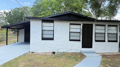 Building Photo - 1218 Ave L