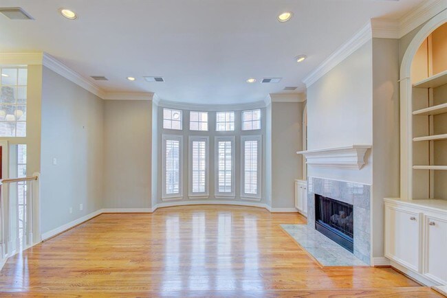 Building Photo - 5203 Sagecircle S