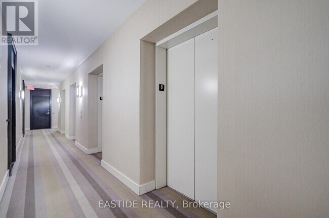 Photo du bâtiment - 33 Charles St E