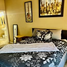 Foto del edificio - 1699 Deep Spring Ave