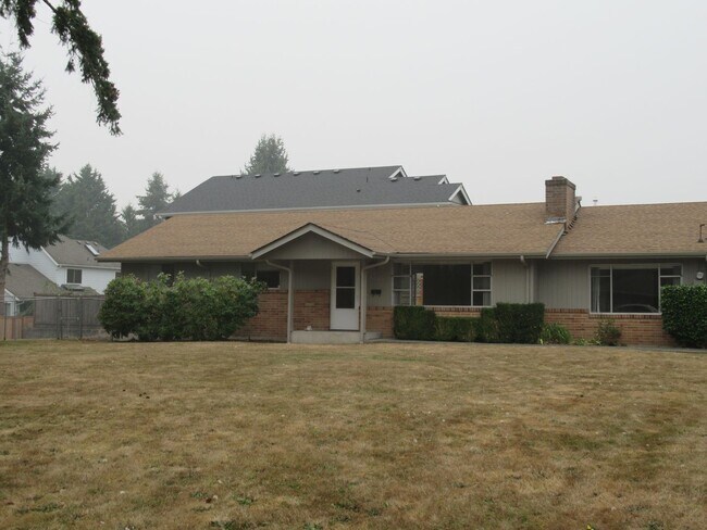 Foto del edificio - APPROVED APPLICATIONS-Updated 3 bedroom 1....