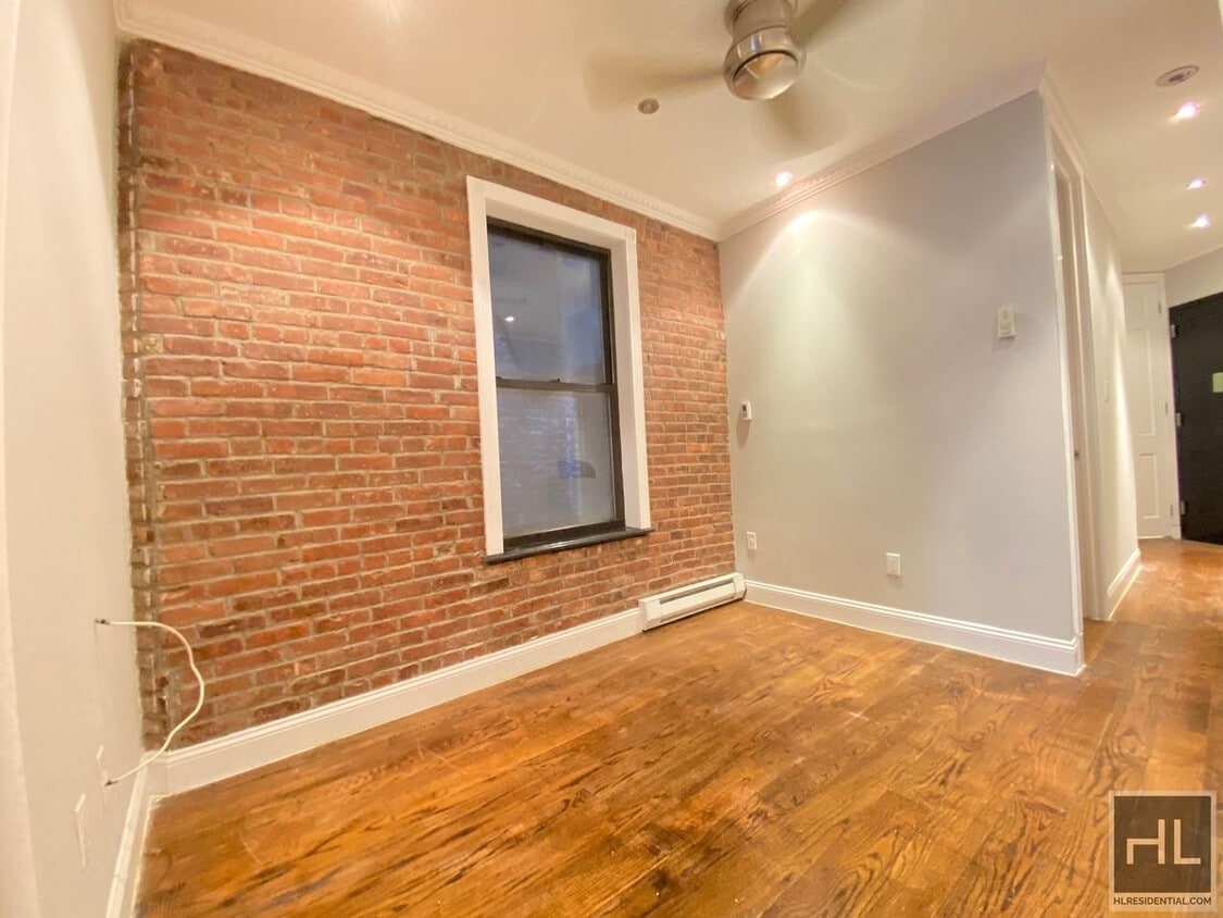 Building Photo - W 108th St