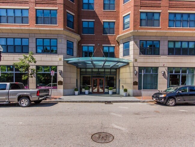 Foto del edificio - 303 Columbus Ave