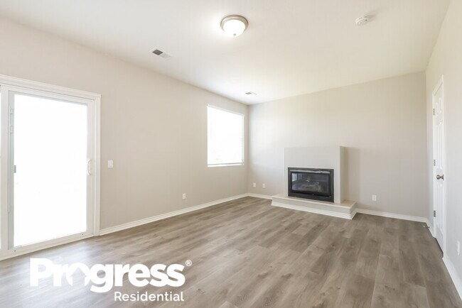 Building Photo - 12961 Leesburg Rd