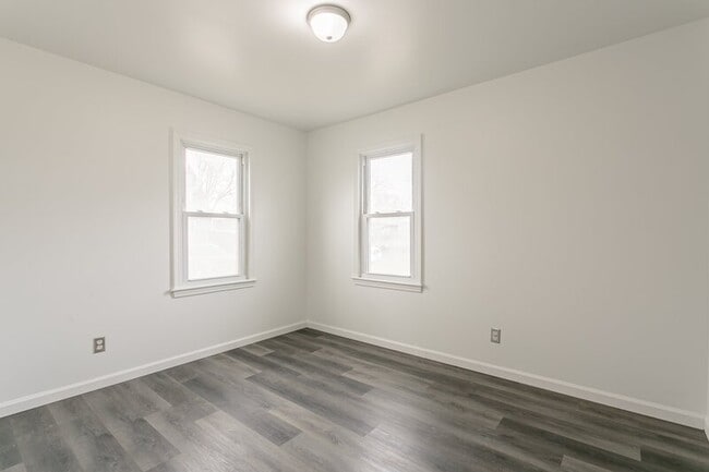 Building Photo - 2868 Brighton Henrietta Town Line Rd