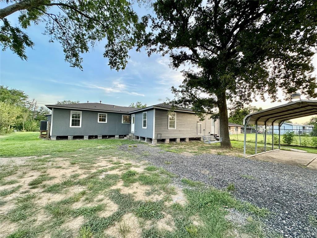 Foto principal - 3418 W Cedar Bayou Lynchburg Rd